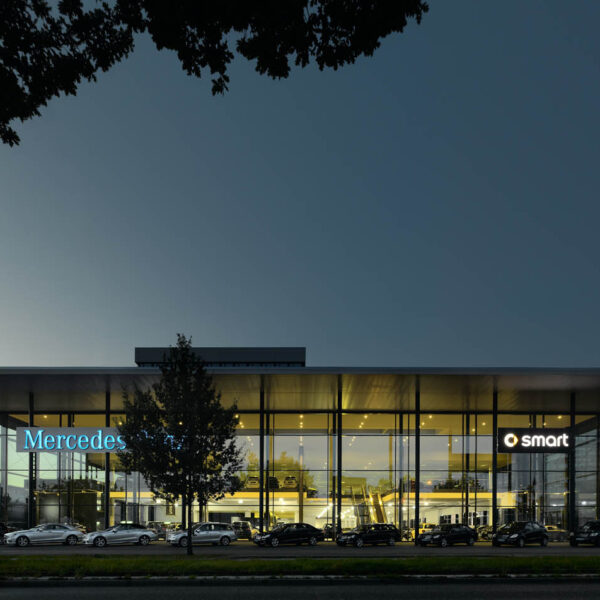 &copy; Dominik Reipka